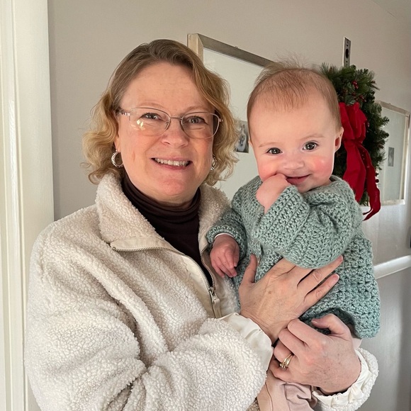 Meet your Posher, Becky - Picture 2 of 12